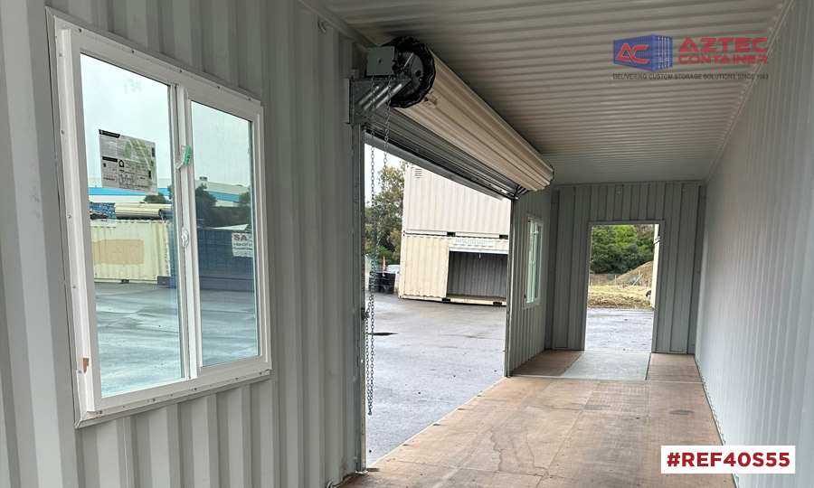 40-foot-1-roll-up-door-shipping-containers